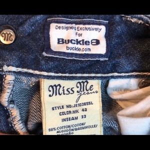Like New Miss Me Skinny Jeans